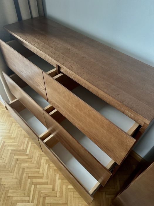 Компактний комод з дуба, Комод дубовий