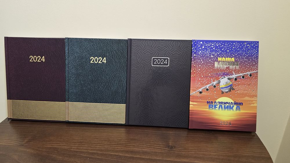Розпродаж блокнотів 2024 року. Щоденник, записник, нотатник. Є опт
