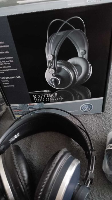 Słuchawki AKG K-271 MK II