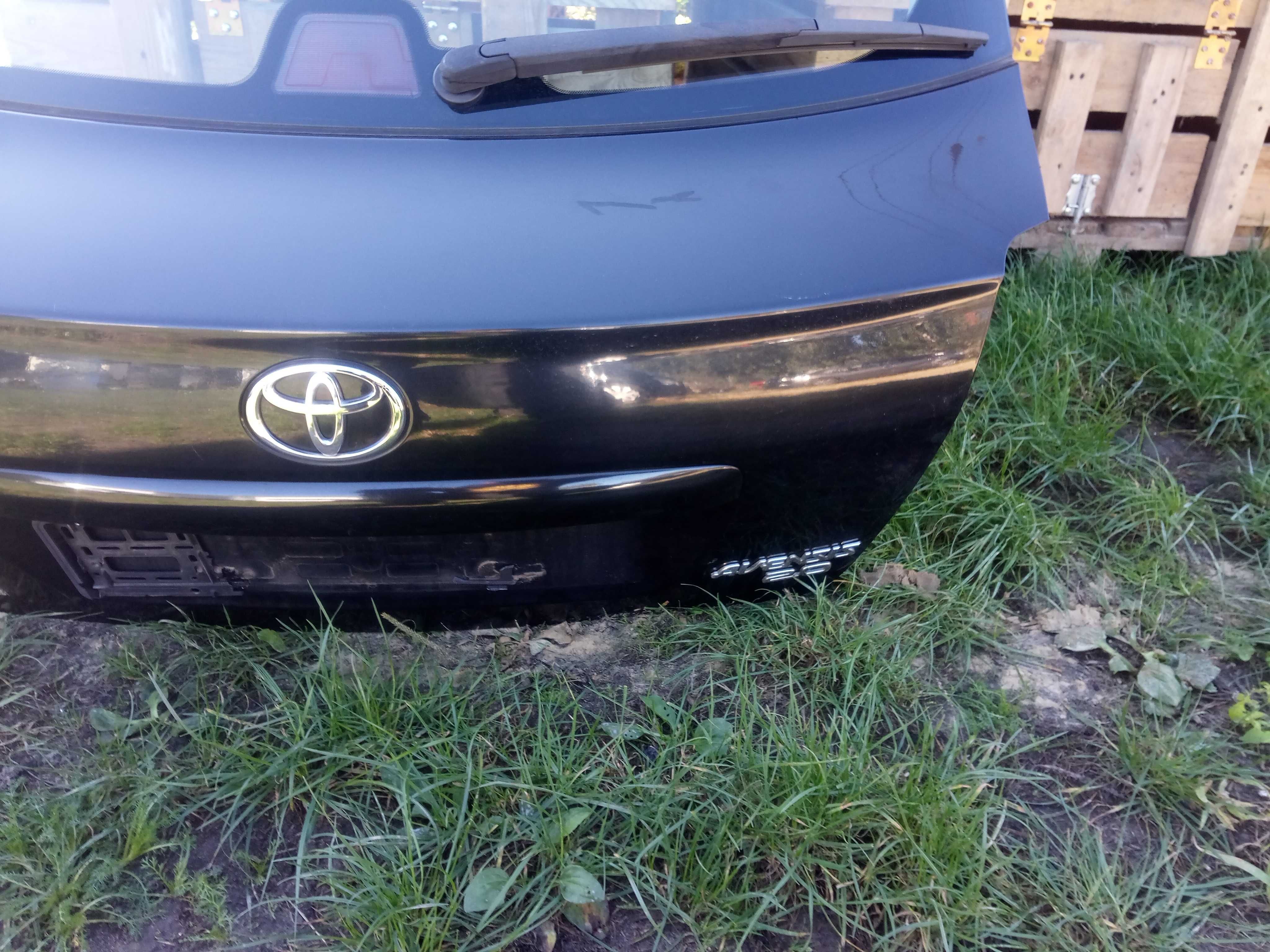 toyota AVENSIS T25 klapa tył bagażnika kolor 209 hb liftbeck 03-08