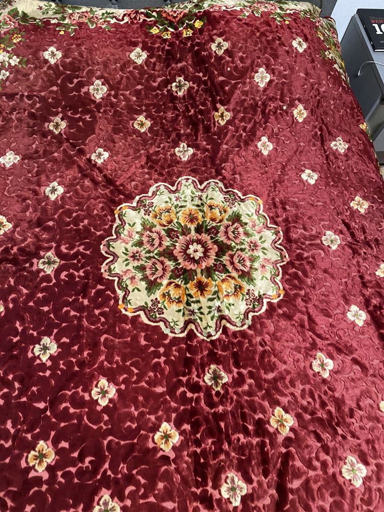 Carpete / Colcha de veludo vintage italiana 195x220