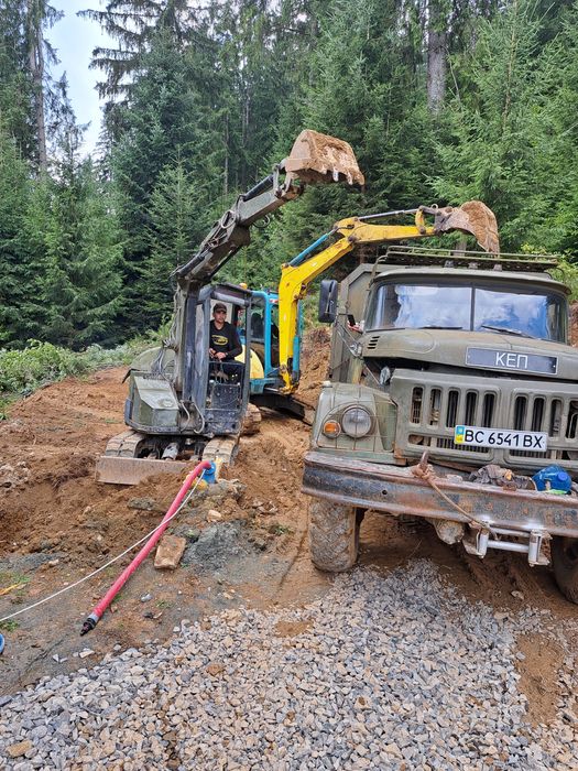 Послуги ескаватора і самосвала Микуличин
