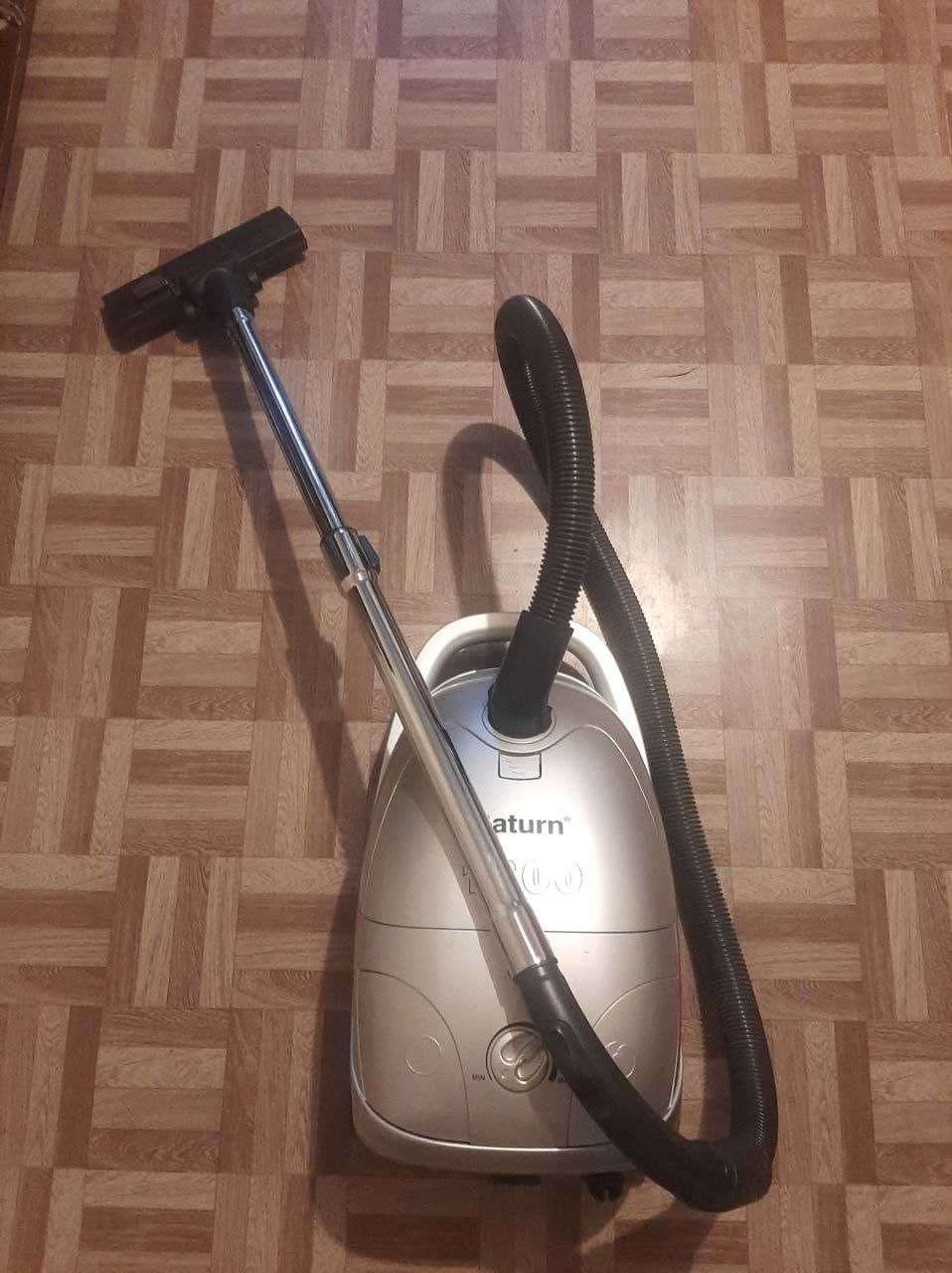Пилосос(пылесос) Saturn 1600