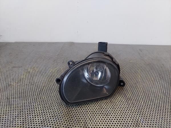 Farol nevoeiro frente direito AUDI A3 (8P1)