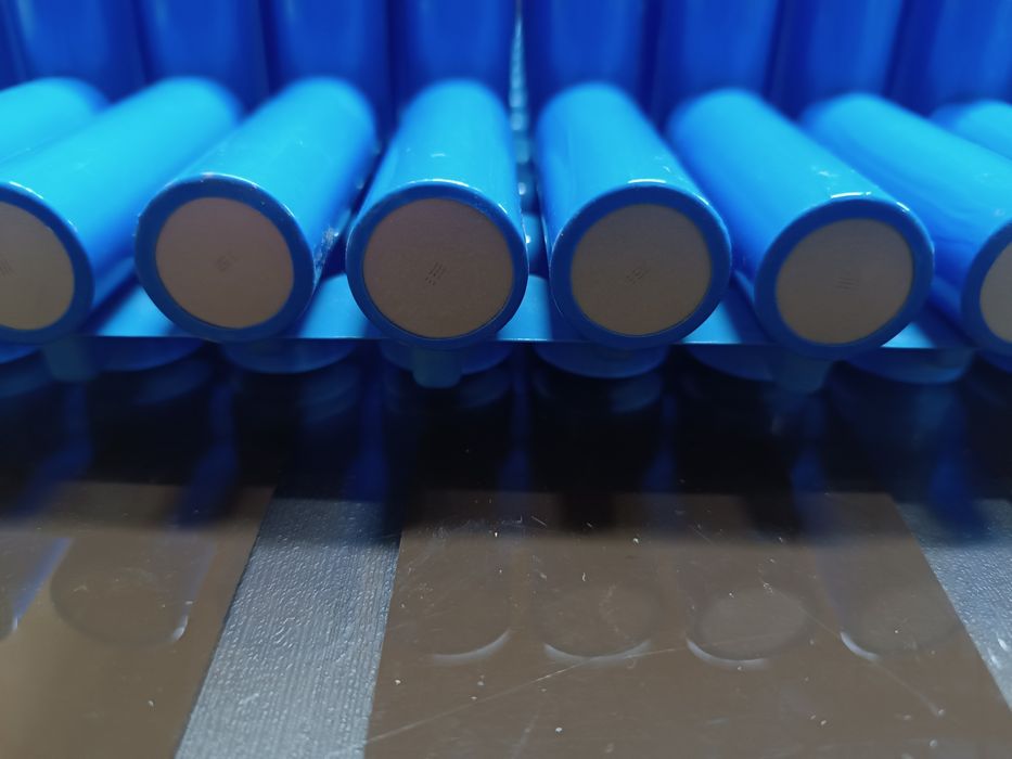 Батарейки Panasonic (Tesla) 21700 з ємністю 4800 мАг Нікелевий плюс