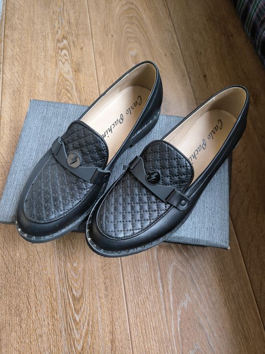 Шкіряні лофери жіночі, 38р., чорні