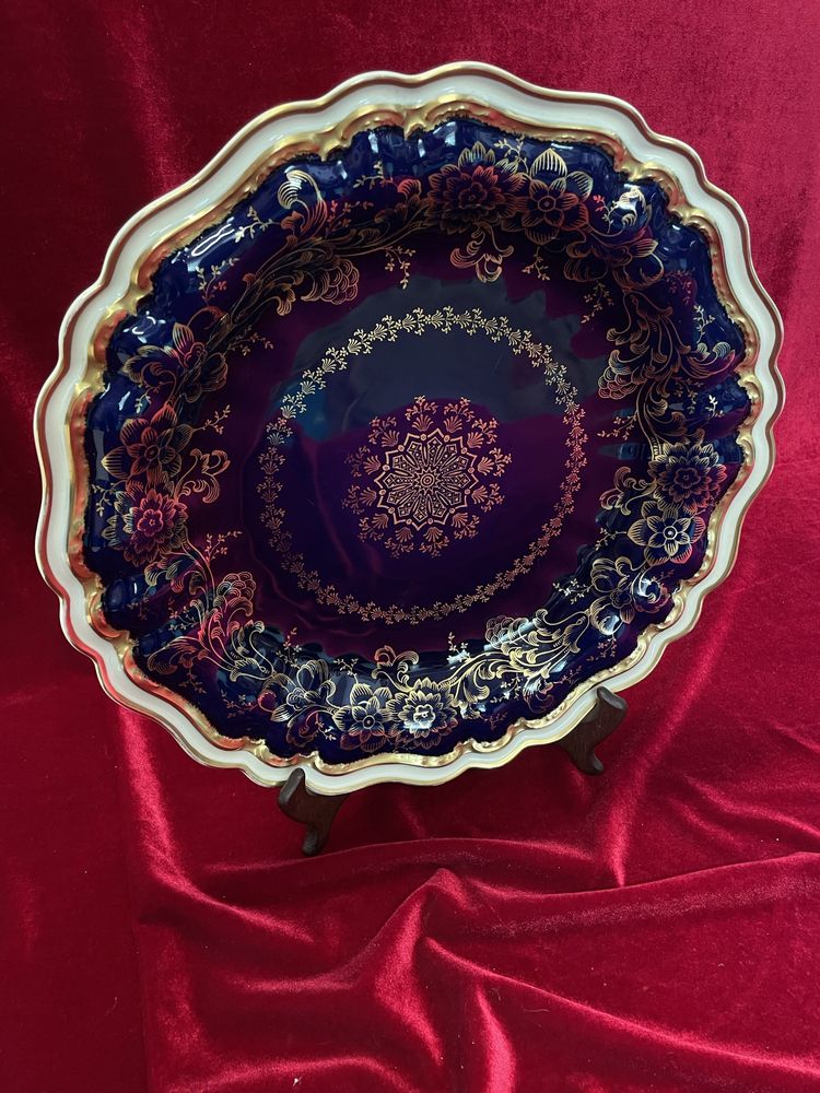 Luksusowa porcelanowa patera Rosenthal Cobalt Blue z bogatym złoceniem