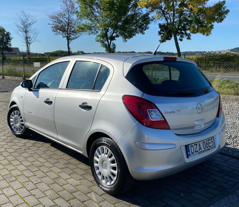 Opel Corsa D benzyna klima zadbany
