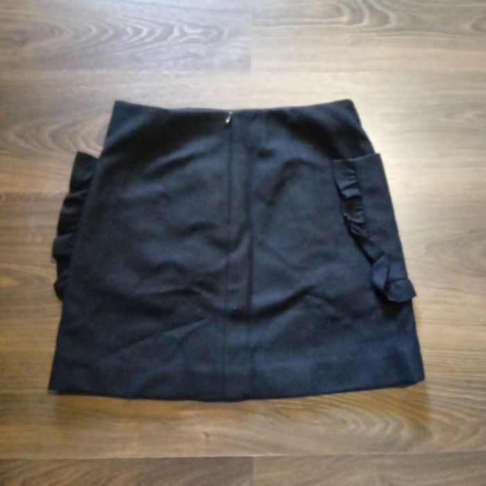 Спідниця з вовни від COS