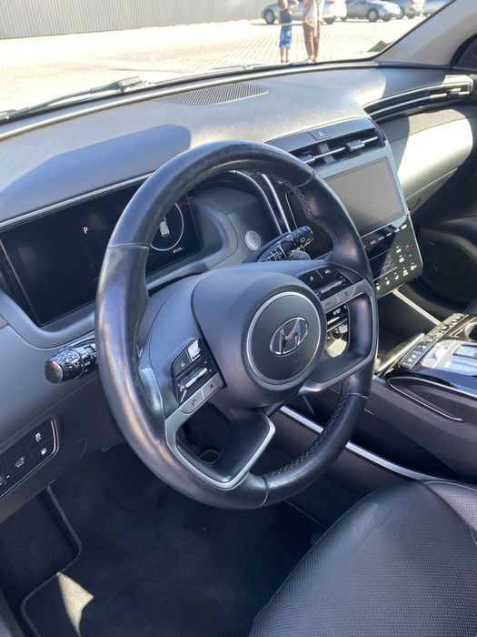 Продам семейный автомобиль