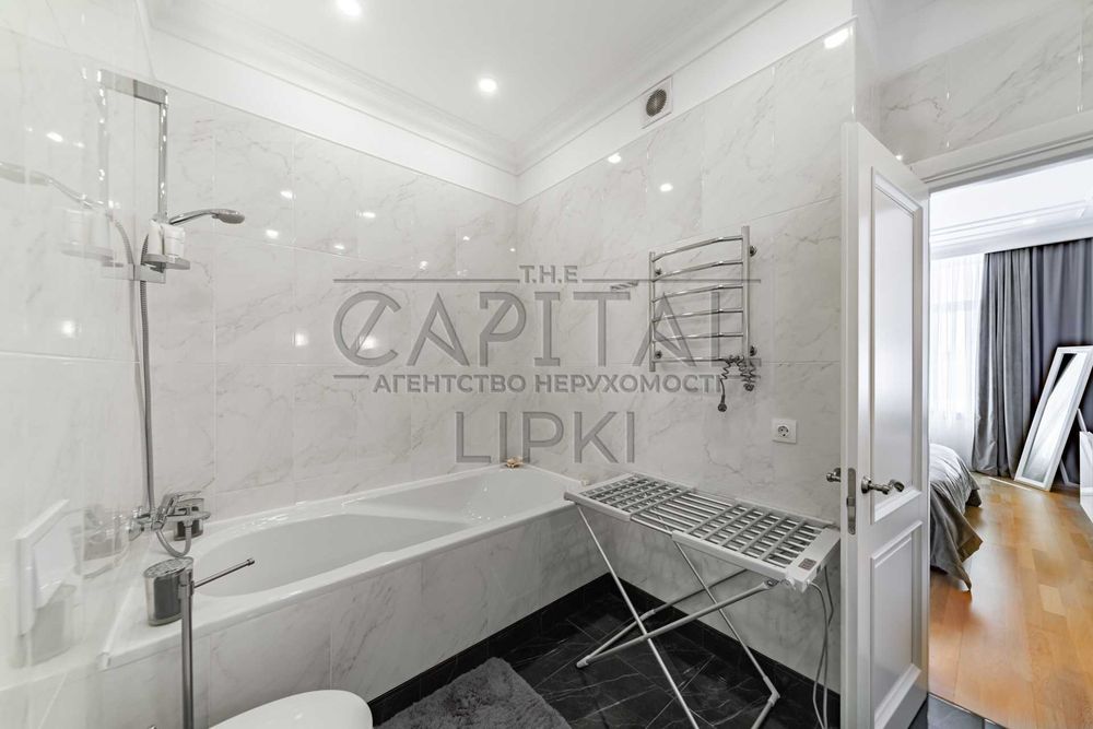 Стильна 3 кімтна з 2 спальнями + паркіпг в ціні Новопечерські Липки