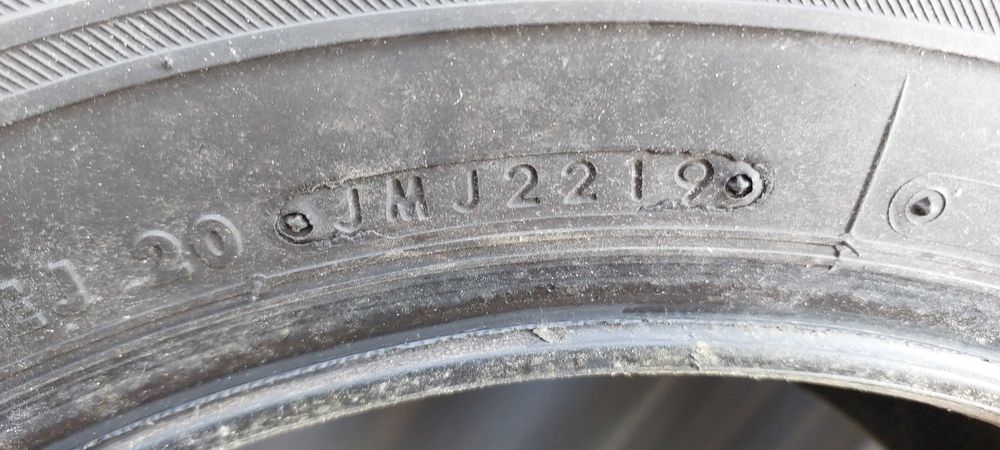 Комплект зимней резины Bridgestone Blizzak VRX 205/60 R16