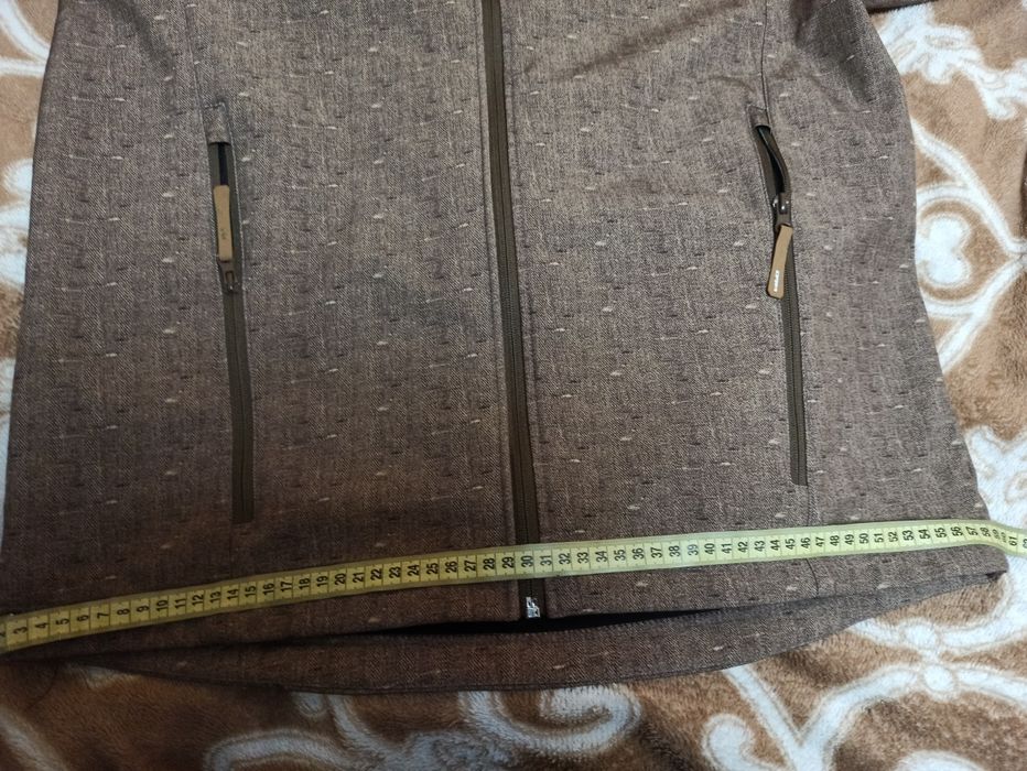 Продається куртка вітрівка