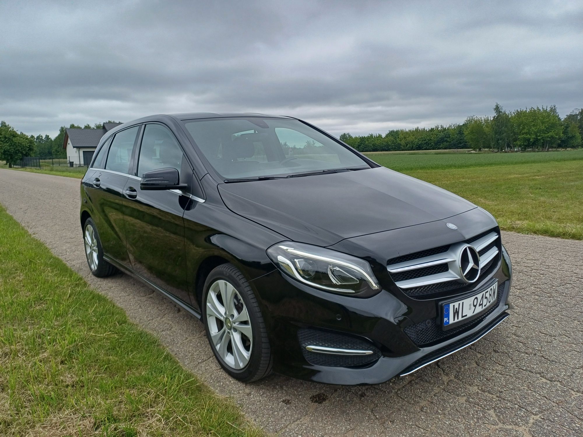 Mercedes B W180 Navi Skóra wersja  Urban Automat Zrejestrowany