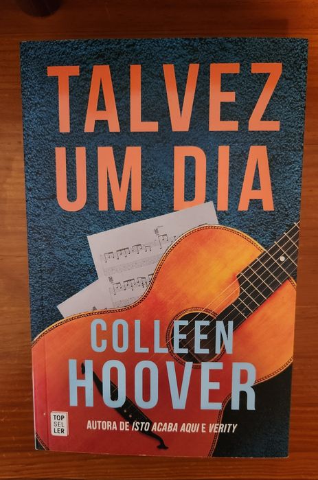 Livro Colleen Hoover