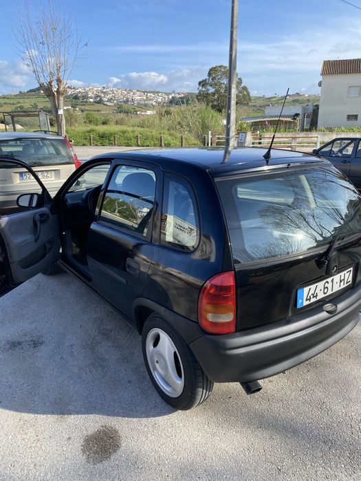 Opel Corsa 1.5 TD, Isuzu, 5 lugares de 1997