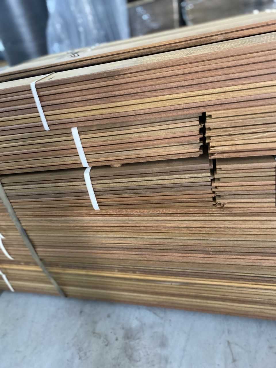 Deck madeira IPÊ 75/95/100/140x20x920 a 2130mm