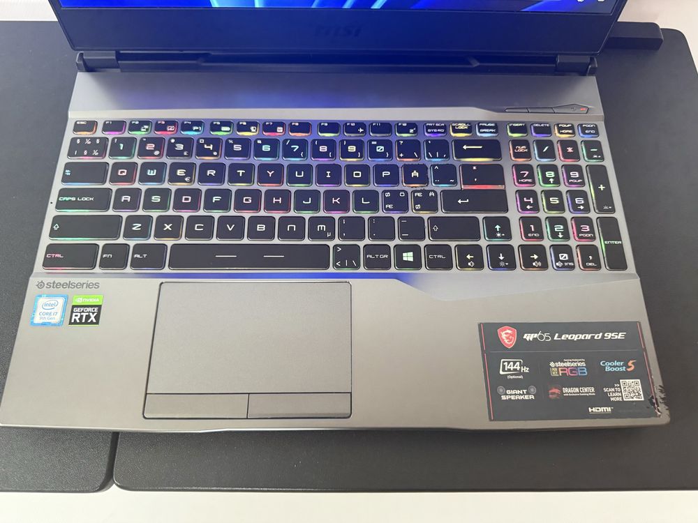 Ноутбук MSI GP65 Leopard