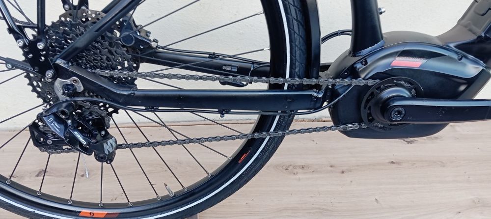 JF-Bikes Scott E-Sub Cross 10  Electric Urban Bike - Black
