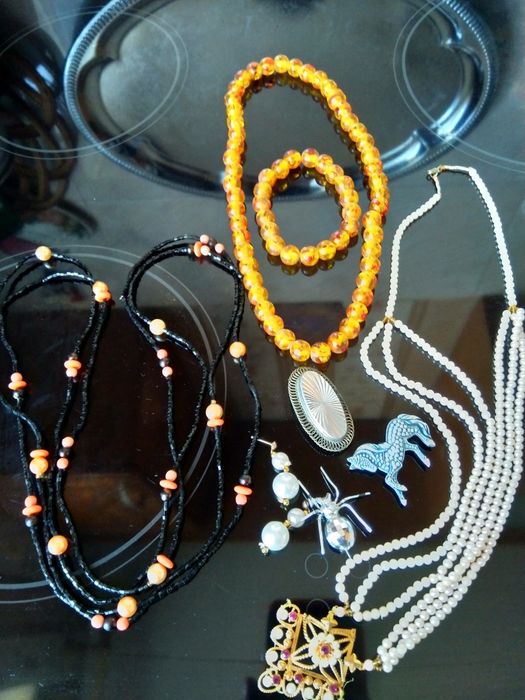 Бижутерия в отличном состоянии.