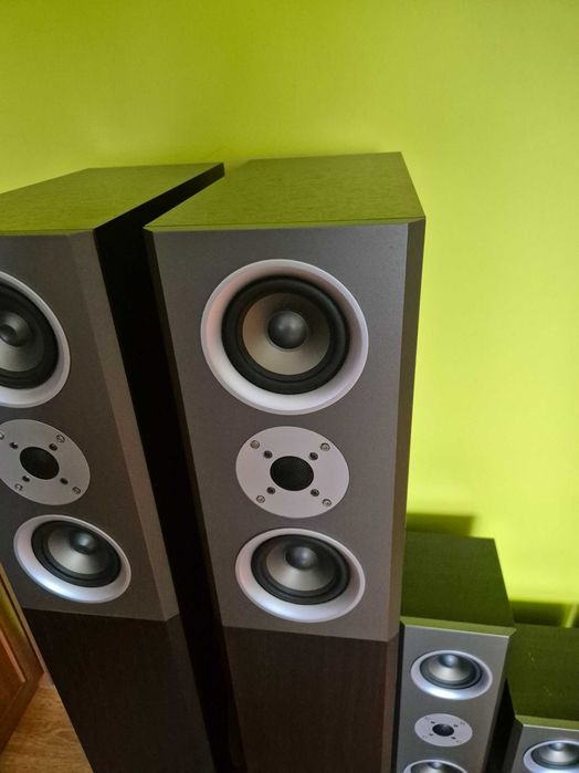 Sprzedam kolumny- AKIRA