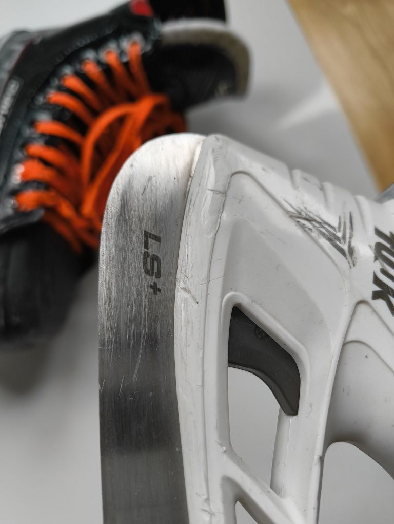 Bauer Vapor 3x 39 5.5 fit 2 ls+ łyżwy hokejowe