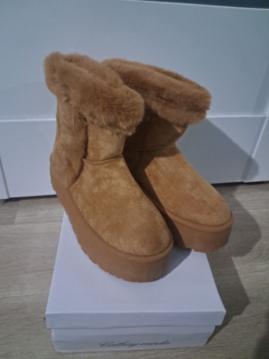 Buty damskie nowe roz.40