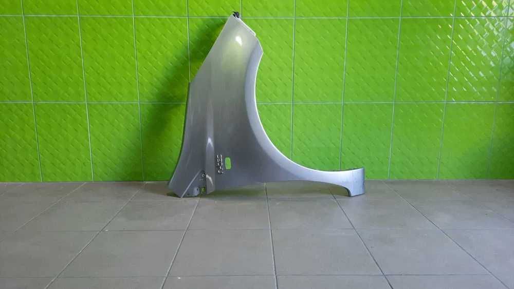 Крило Nissan Tiida 2004-2012 Note 2005-2013 Nissan Leaf 2010-2017
