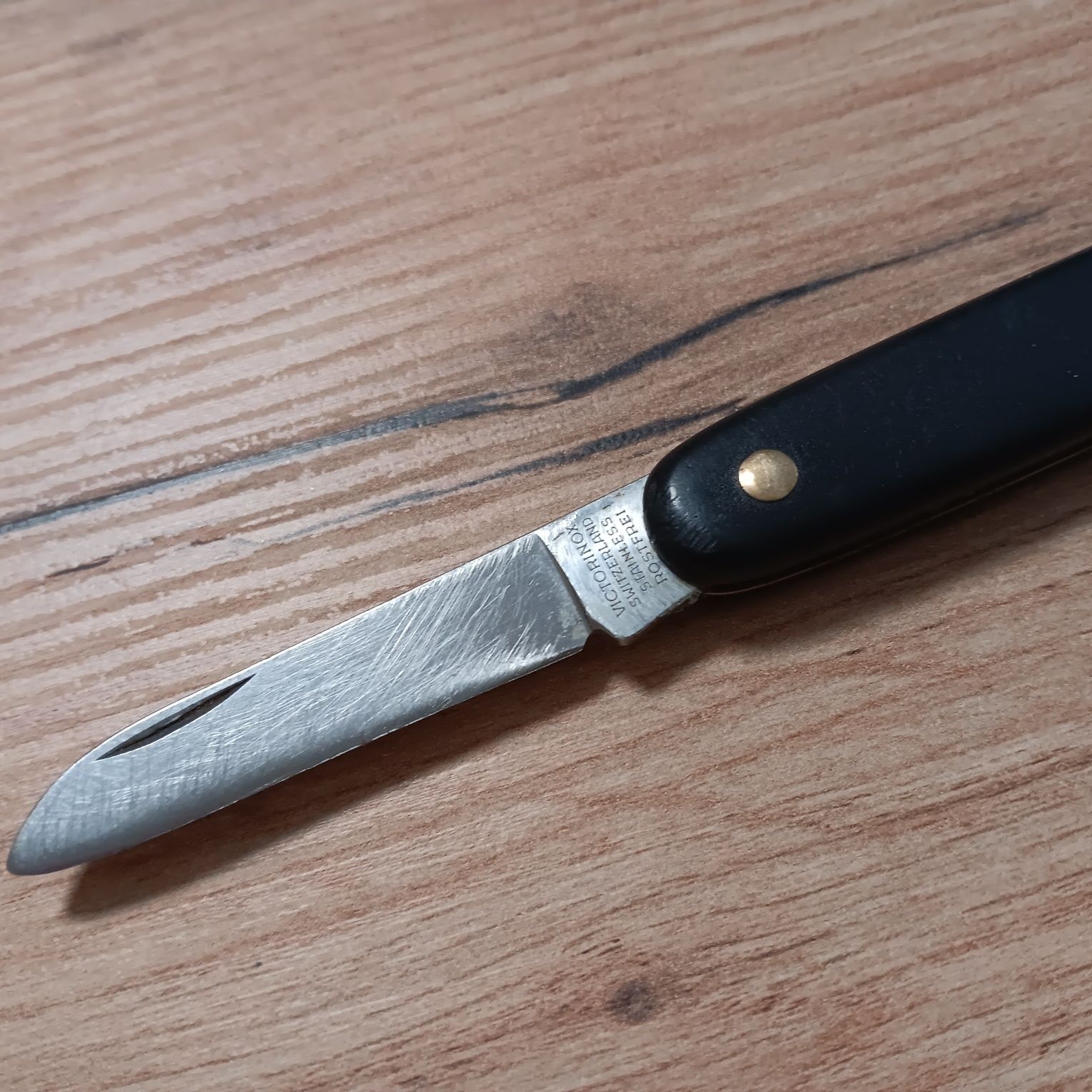 Stary scyzoryk kolekcjonerski Victorinox k6