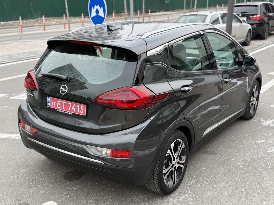 Електромобіль Opel Ampera-e 60кВт