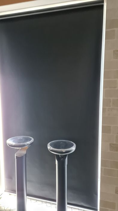 Cortinas, estores e calhas à medida