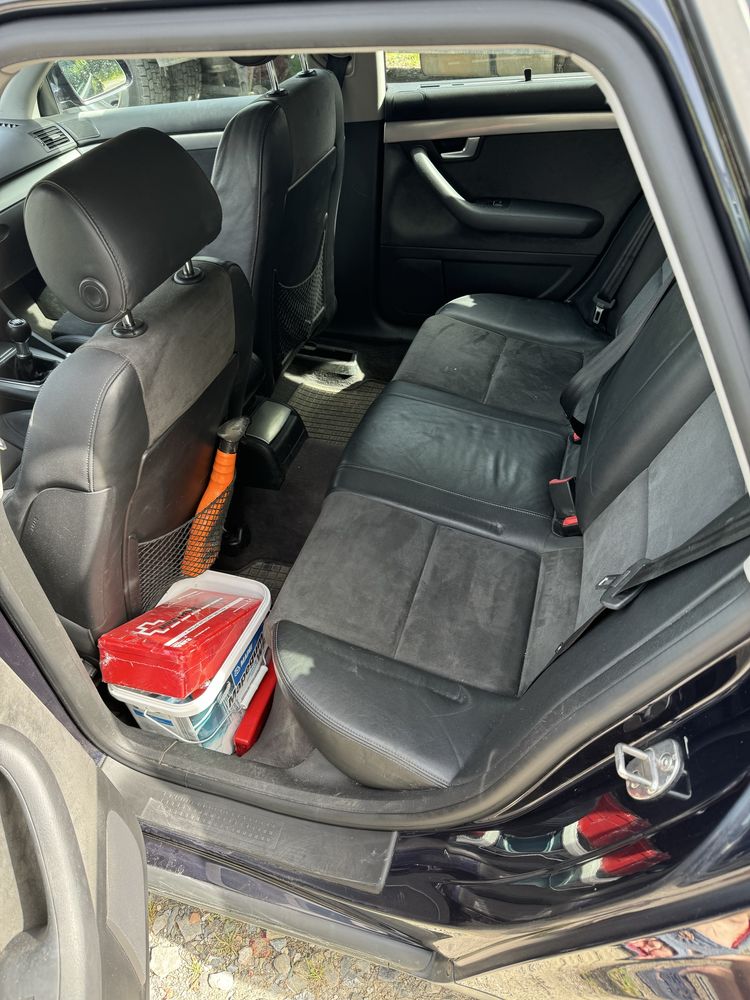 Audi a4b6 quattro