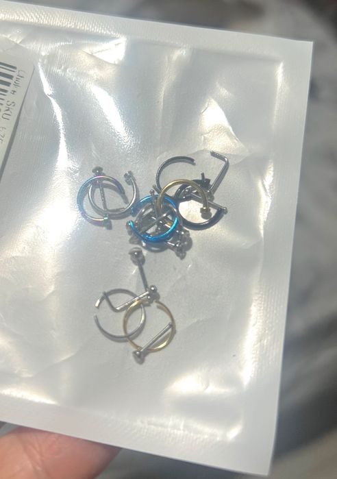 22 Piercings para nariz *novos selados*