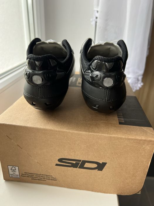 Buty kolarskie rowerowe Sidi shot 2S biało czarne 40,5
