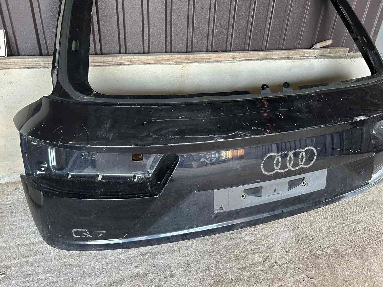 Audi q7 4m крышка багажника