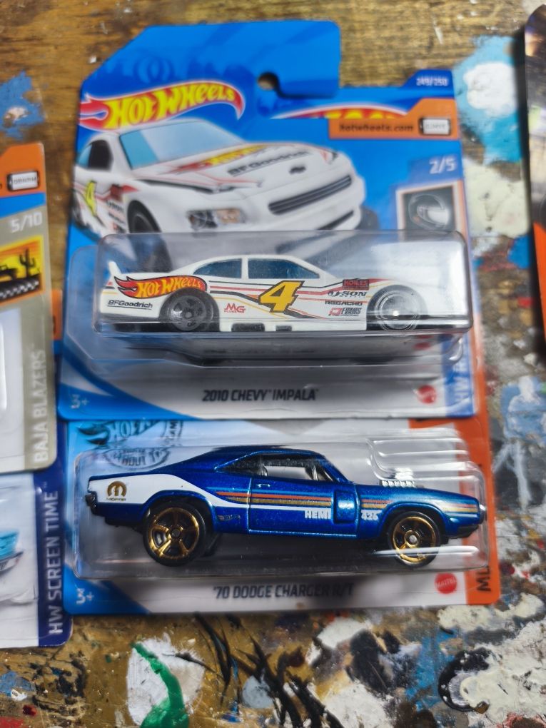 Hot Wheels I Matchbox zestaw 10 aut