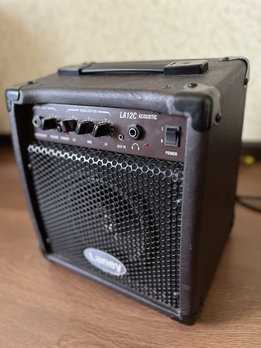 Комбопідсилювач Laney LA12C