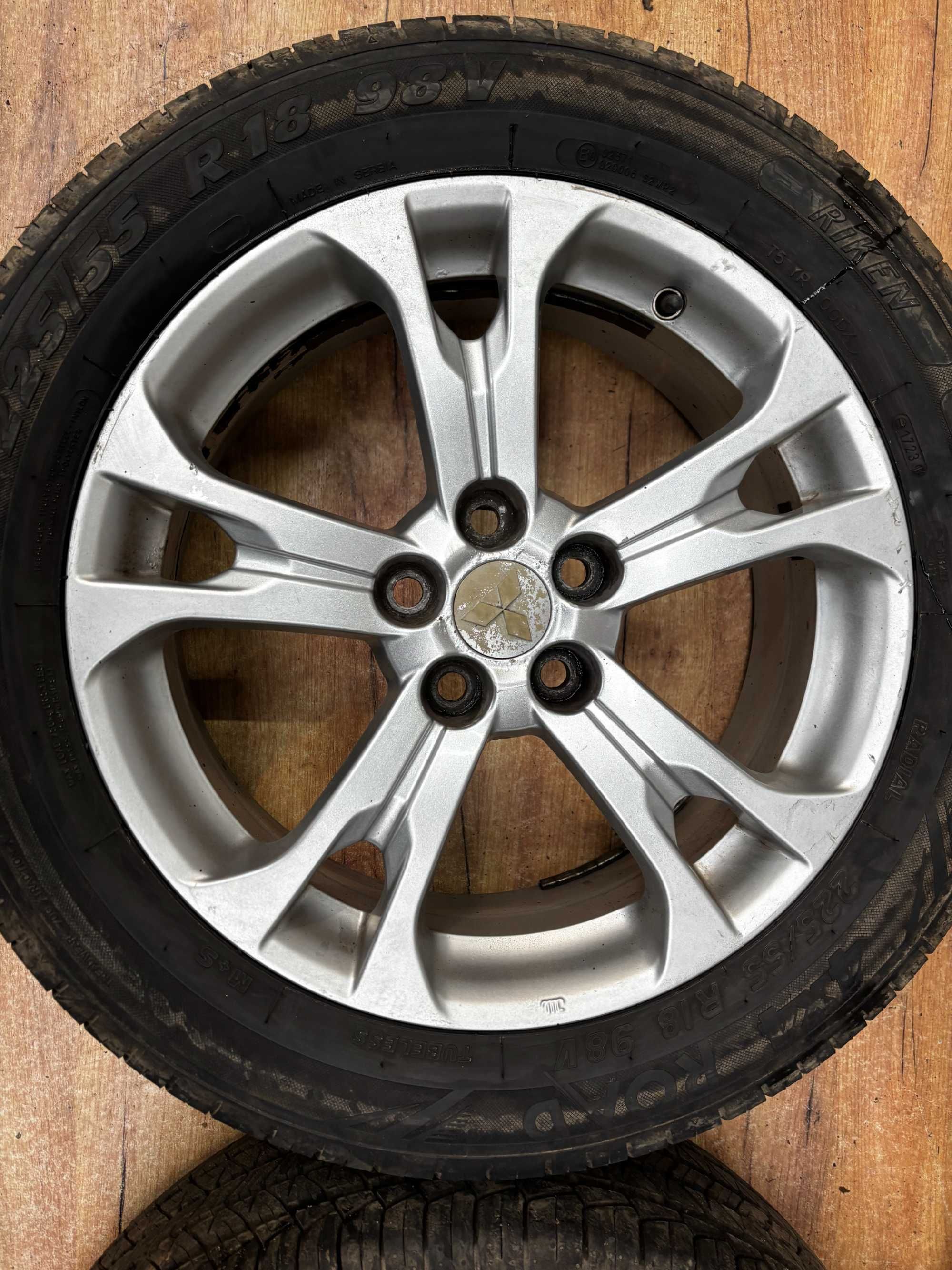 Koła komplet kół felgi Mitsubishi Outlander 225/55/R18