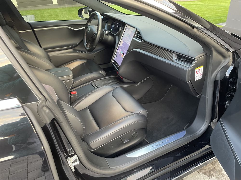 Tesla Model S 75D 2018 intel