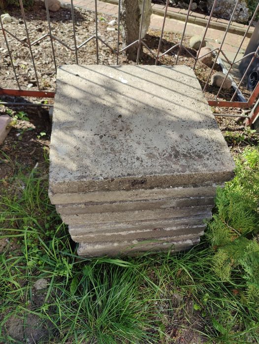 Sprzedam płyty betonowe 50x50