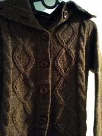 Brązowy sweter Reserved jesienno-zimowy gruby rozm. M/L