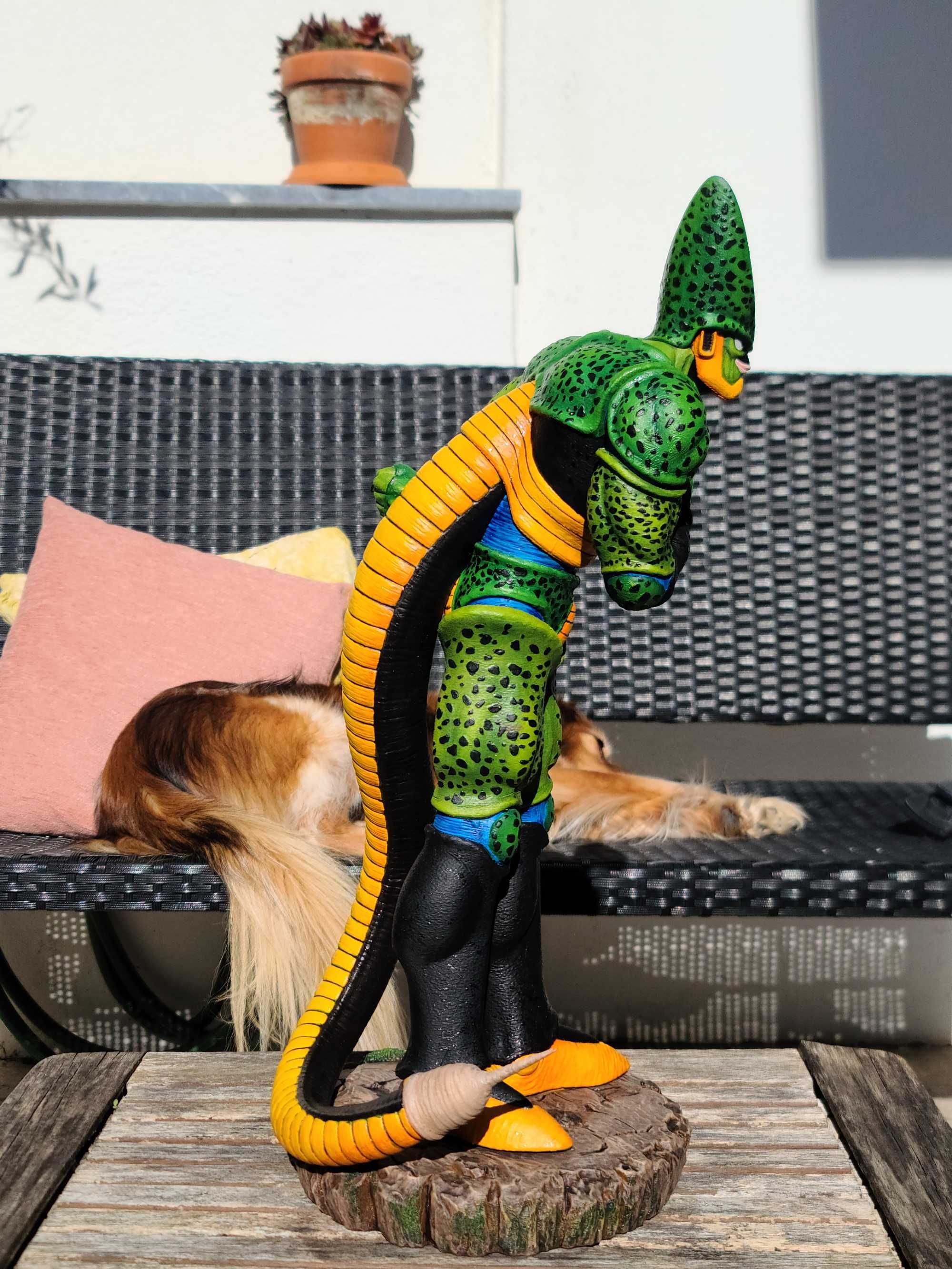 Estátua PLA Semi-Perfect Cell Dragon Ball Z Escala 1/6