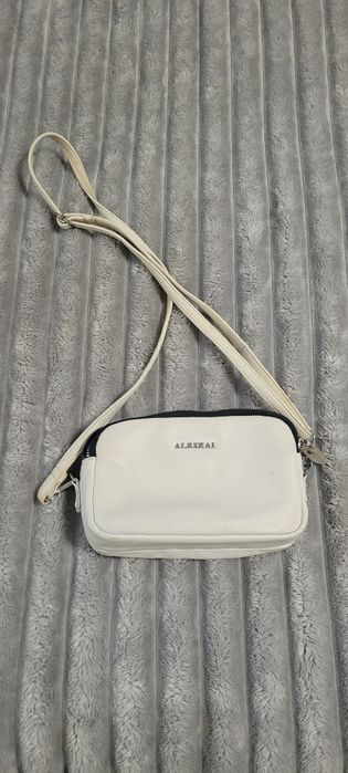 Маленька сумочка з натуральної шкіри