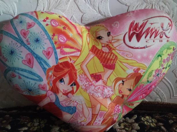 Подушка декоративная WINX