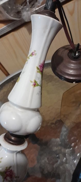 Żyrandol z porcelaną