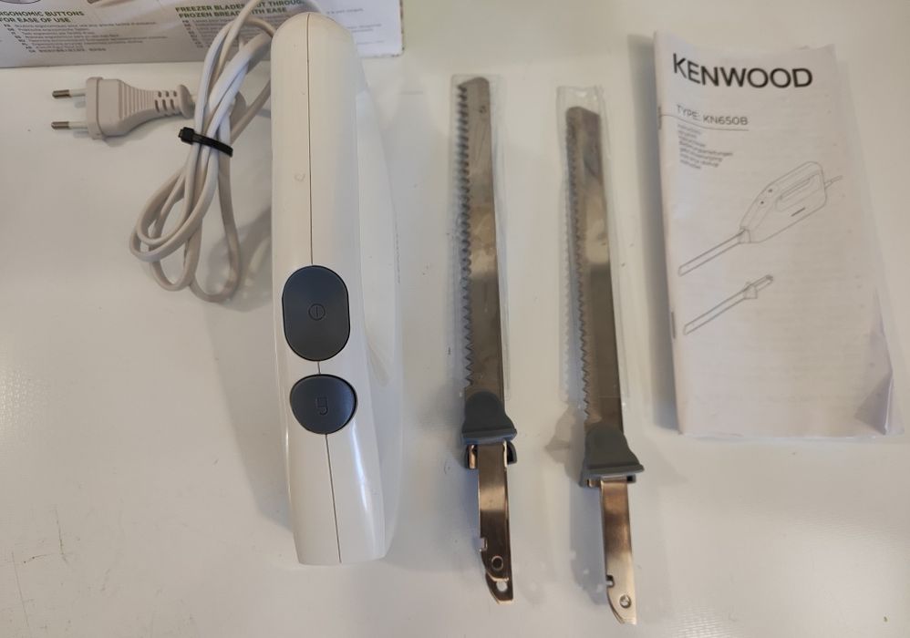 Faca elétrica Kenwood KN650B nova com fatura.