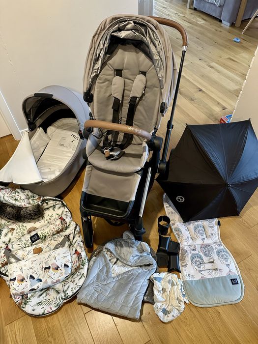 Zestaw Cybex Priam 2.0, parasolka, uchwyt na kubek, śpiworek zimowy