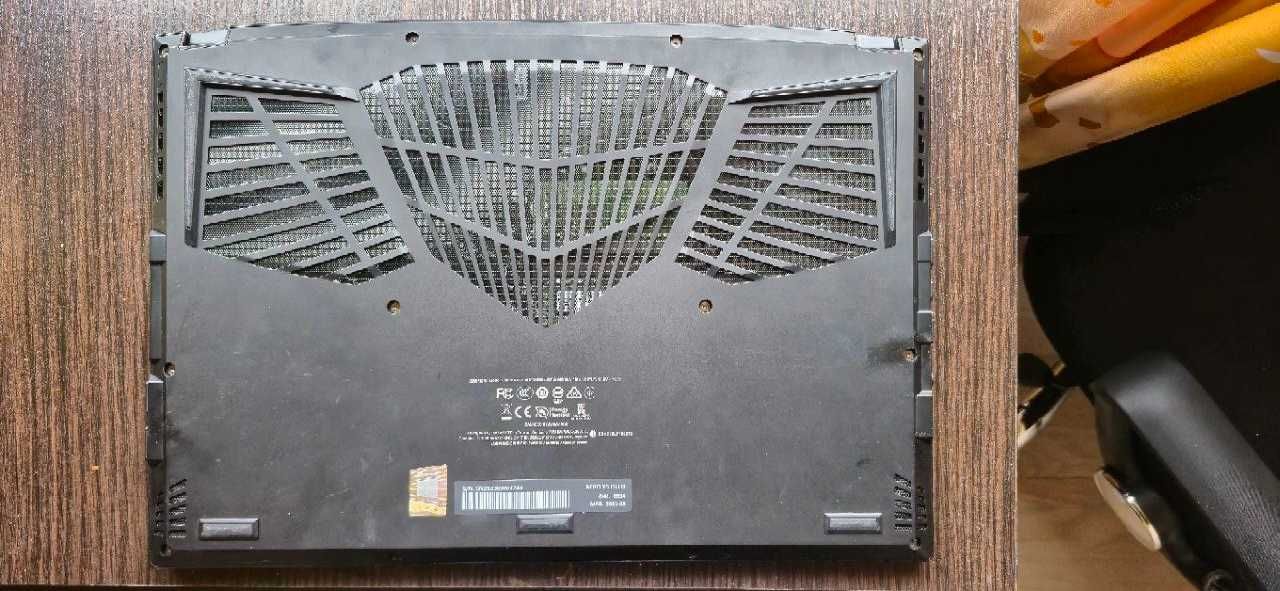 AERO 15 OLED (Intel 11th Gen)