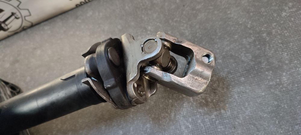 Карданчик рульової колонки Land Rover L405 CPLA3D677BE