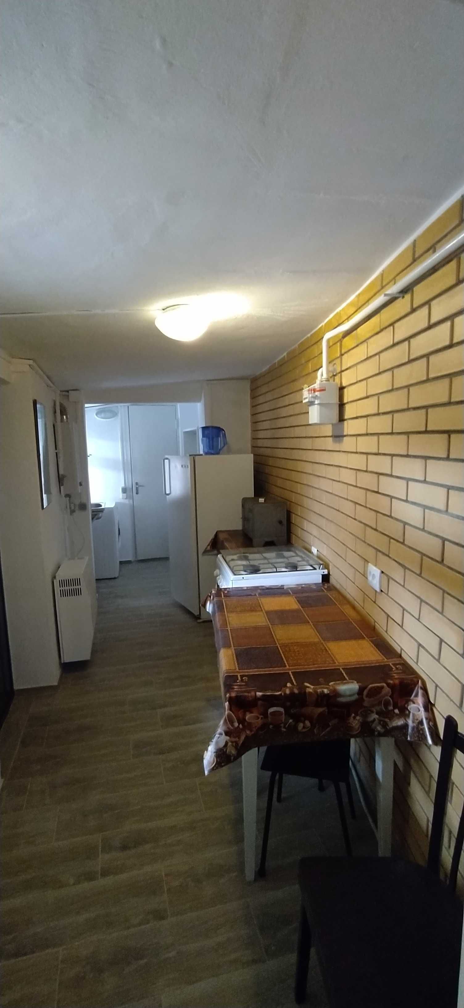 Продаю часть домовладения Центр  все удобства, два входа, 60 м.кв.